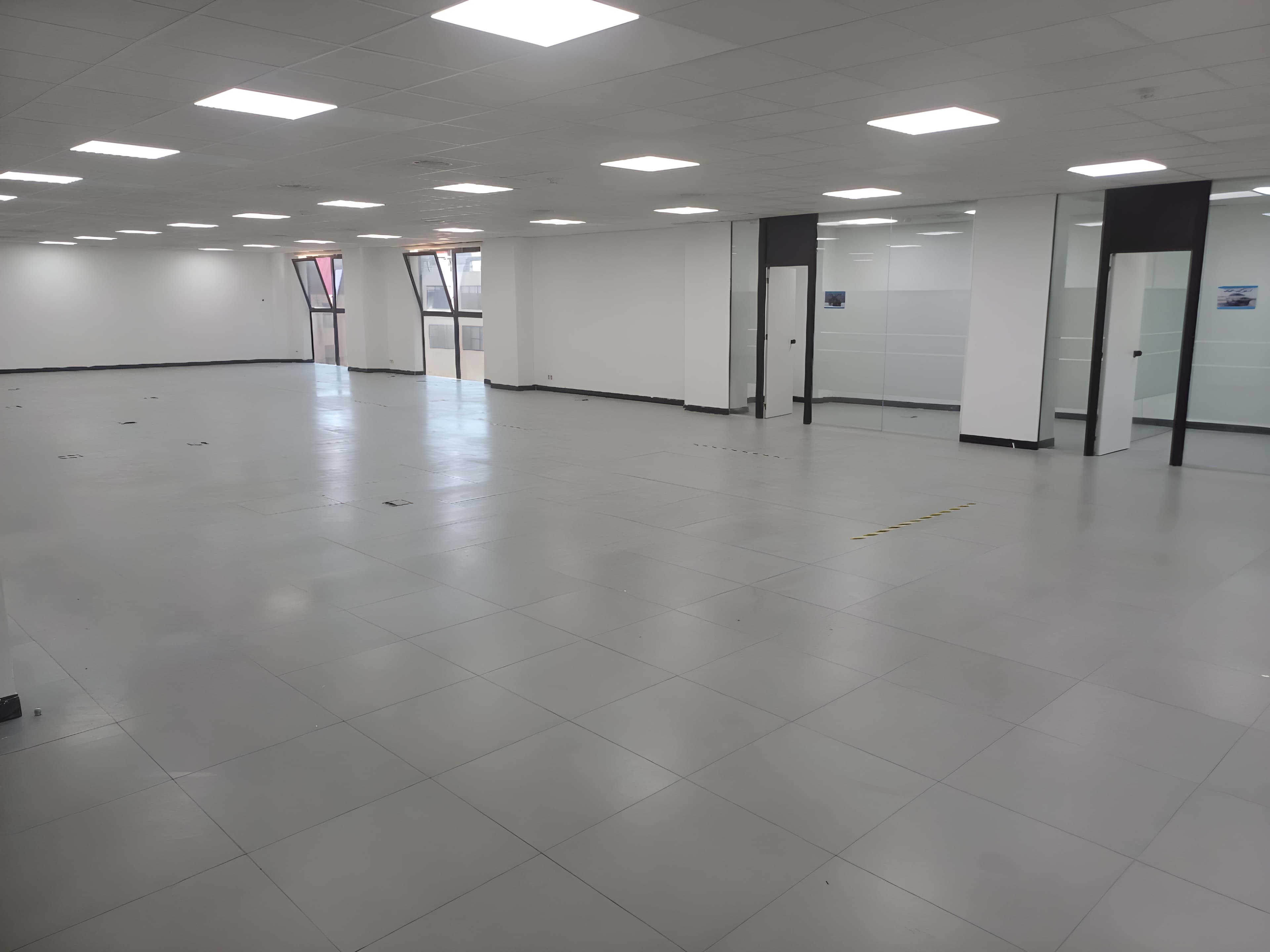 Oficina 728 m² en Calle María Tubau 4 (4ª)