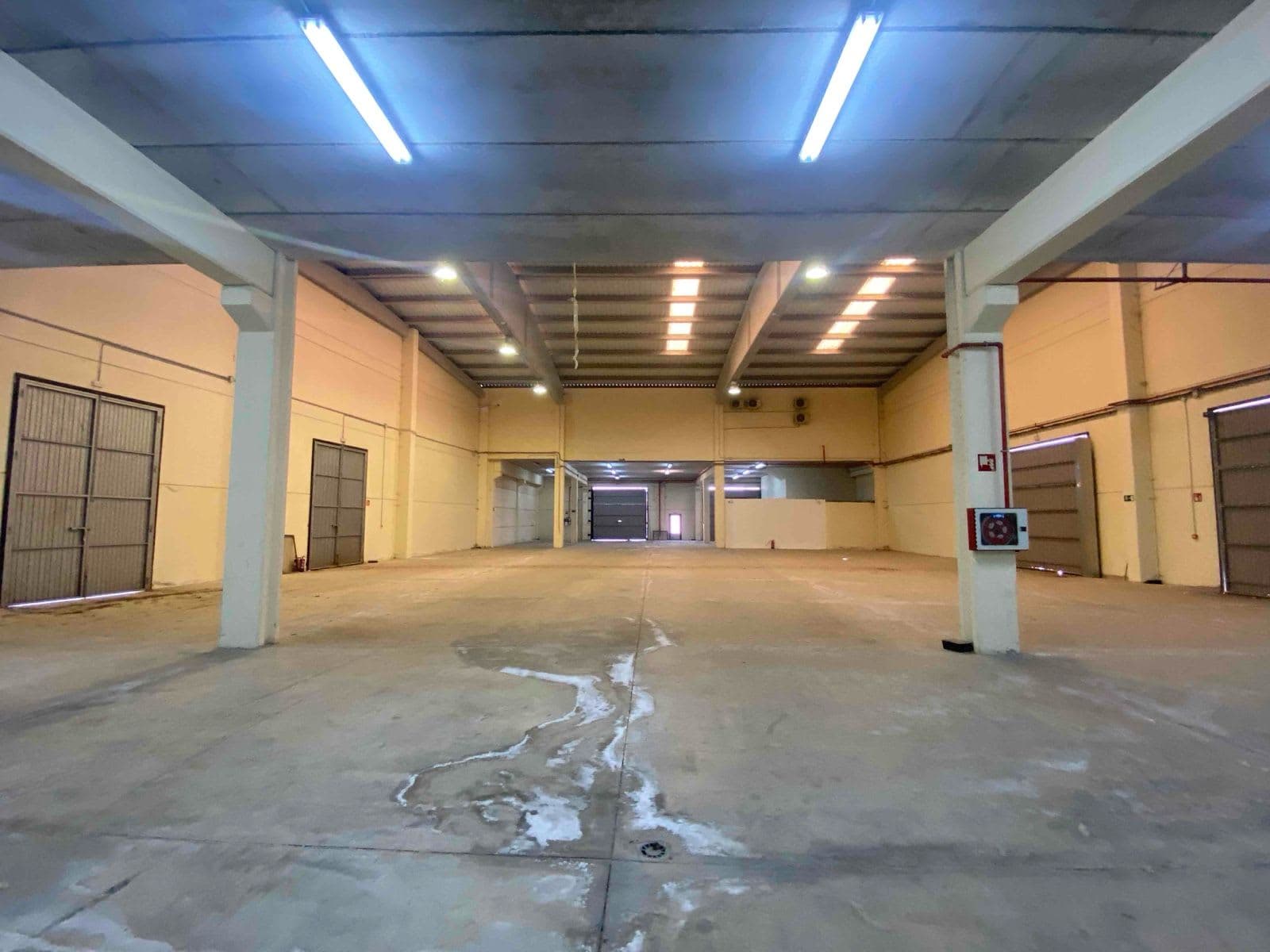 Nave industrial en Fuente El Saz De Jarama