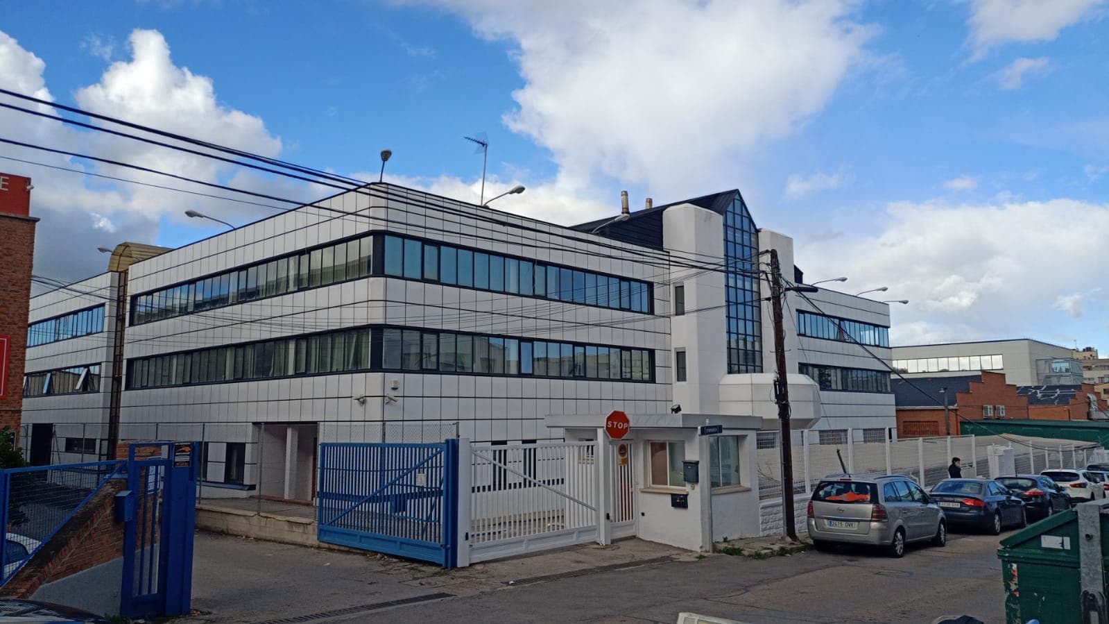 Almacén/oficinas 5.300 m² en Valportillo Segunda 7 (Alcobendas)