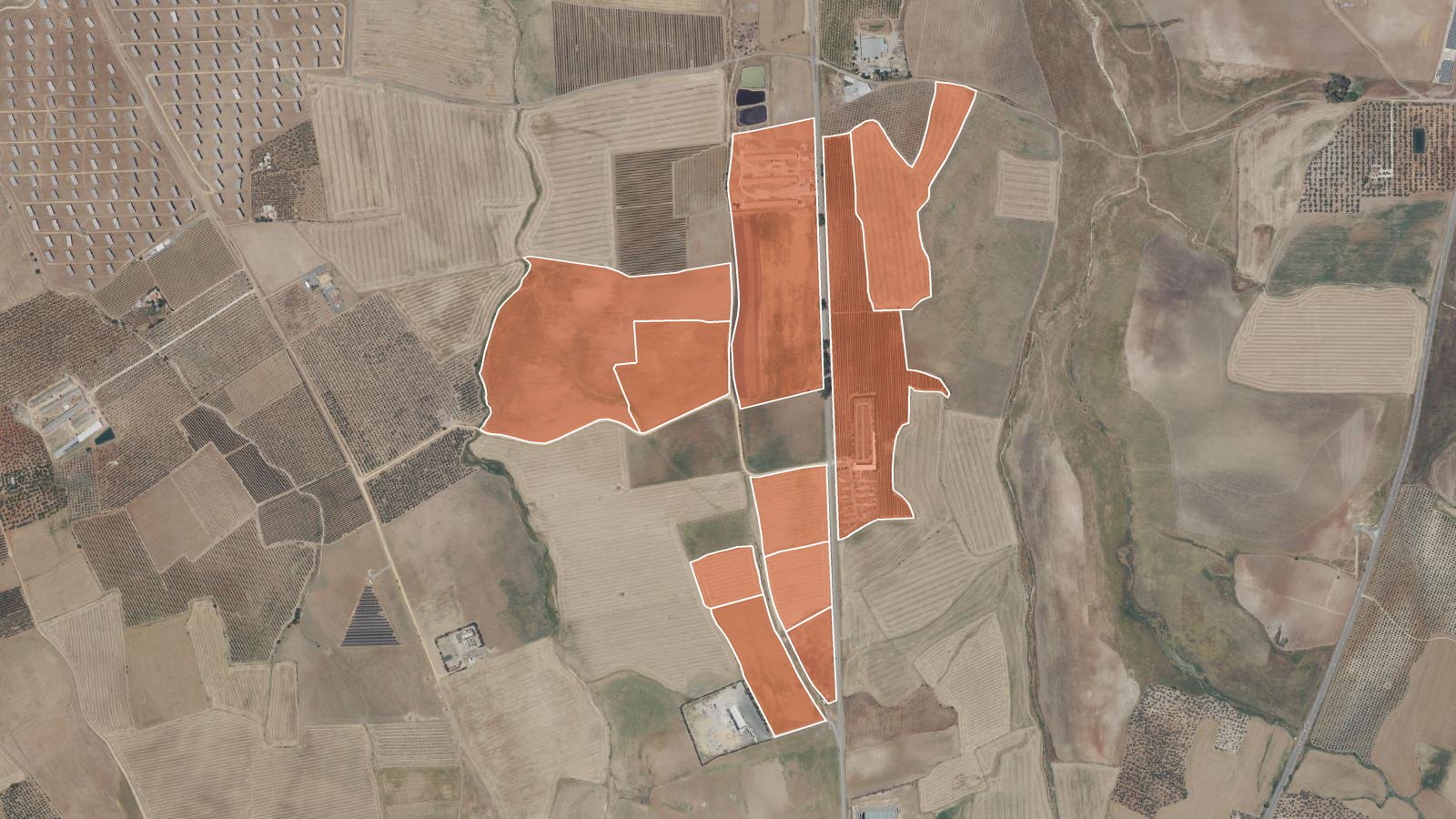 Guadajoz 1-4, Carmona (Sevilla): autorización ambiental para 4 fotovoltaicas con batería de Fanfi ITG, 63,74 hectáreas